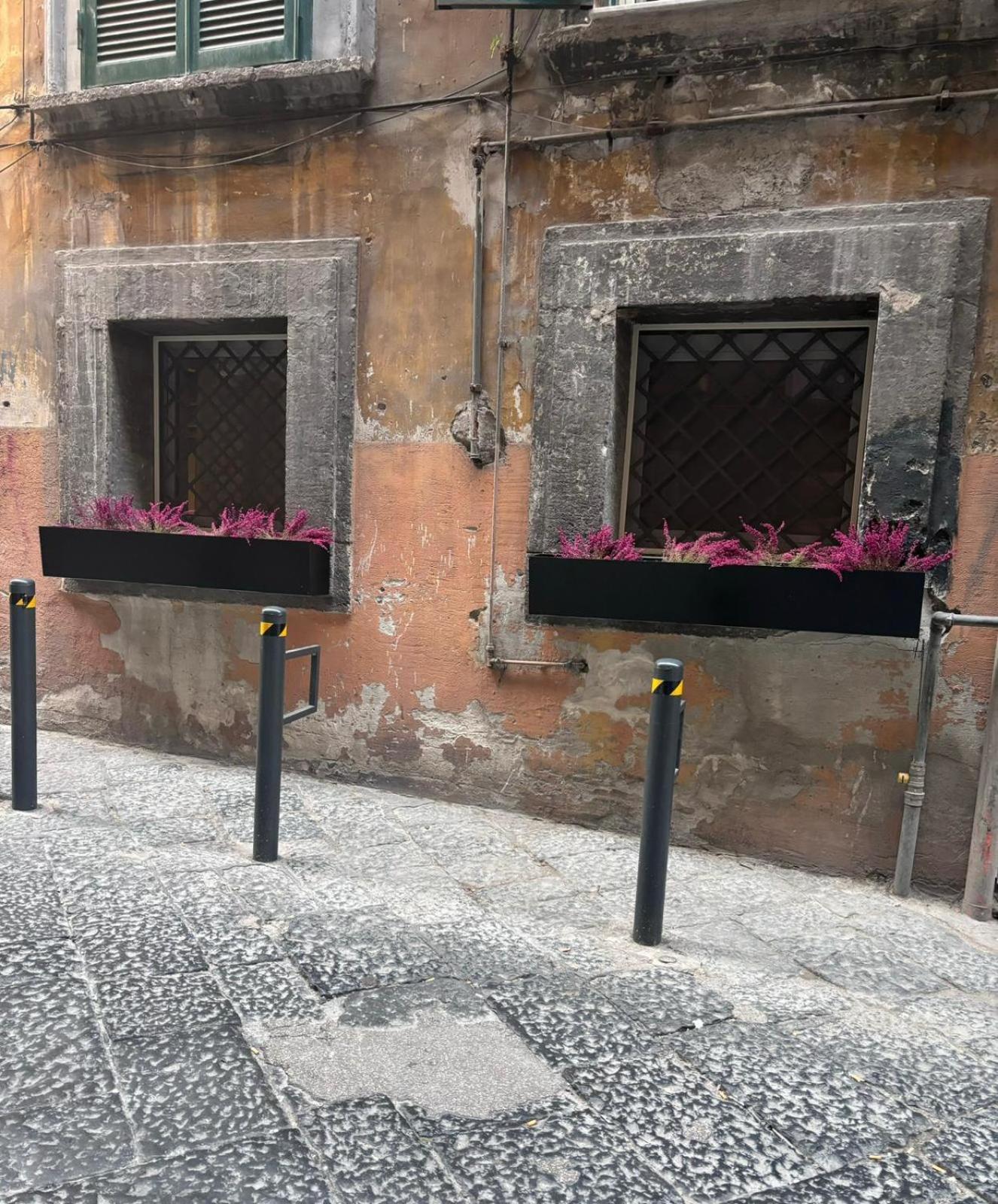 Ai 13 Gradoni Di Chiaia *