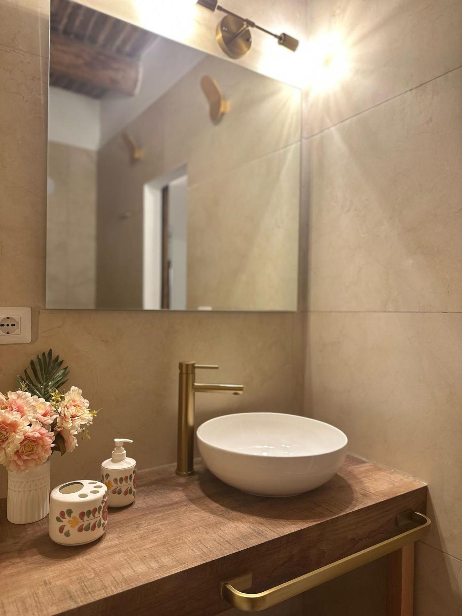 Bed & Breakfast Ai 13 Gradoni Di Chiaia Naples